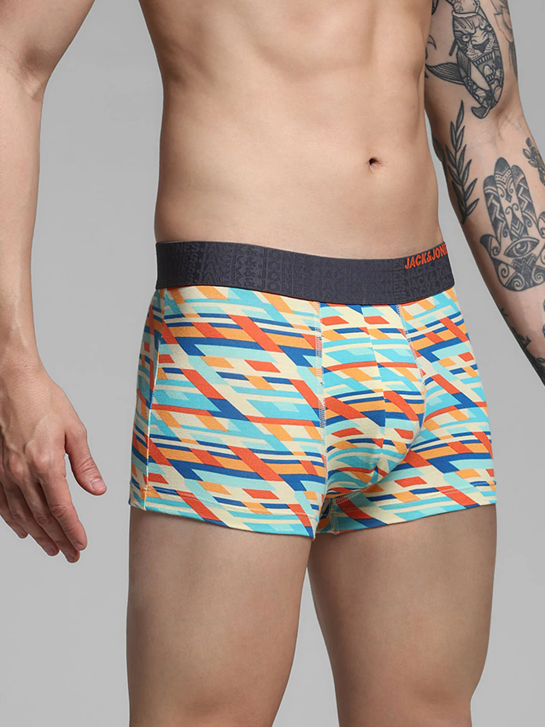 Pack of 2 Abstract Print Trunks - Image 4