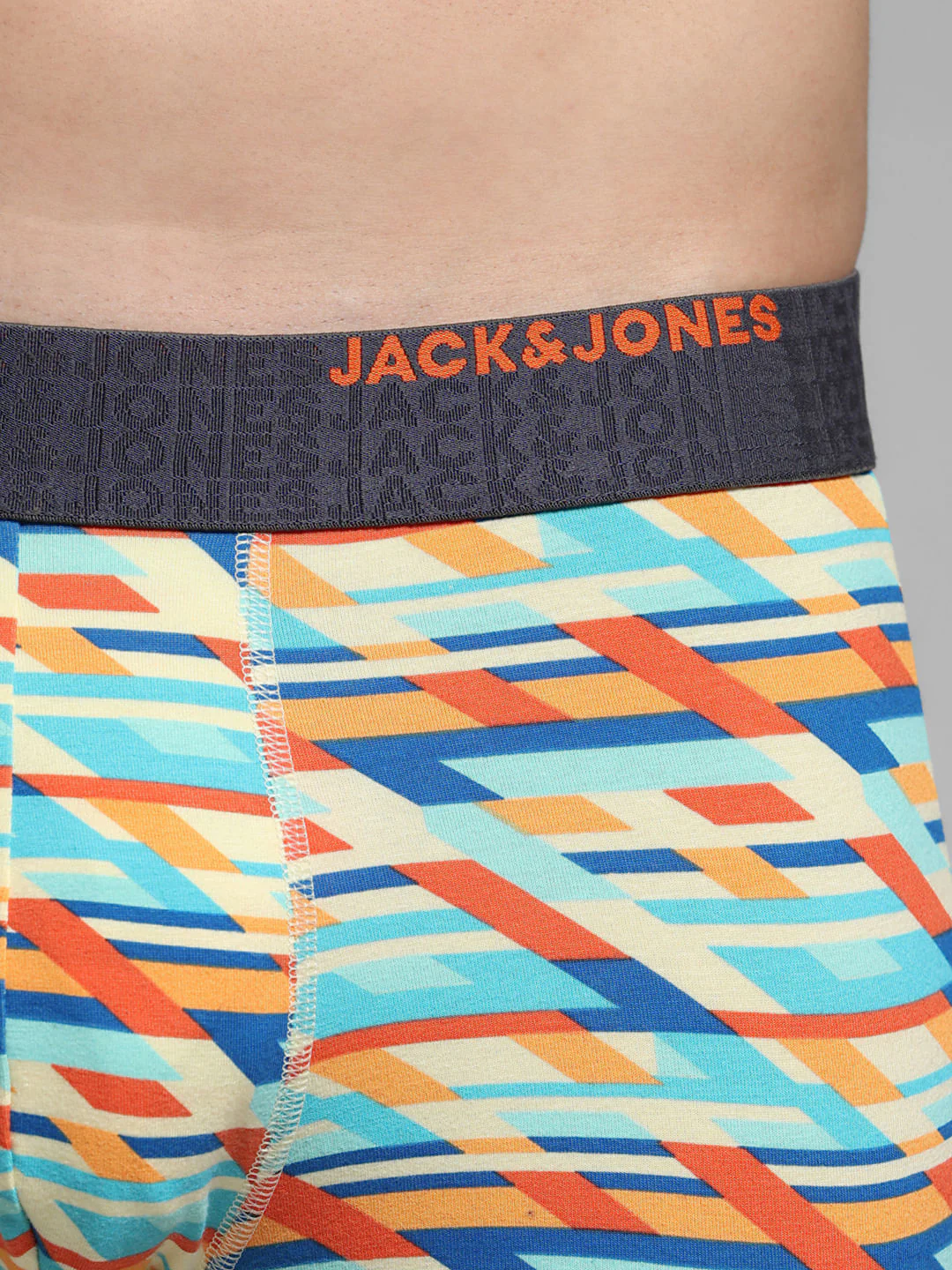 Pack of 2 Abstract Print Trunks - Image 6