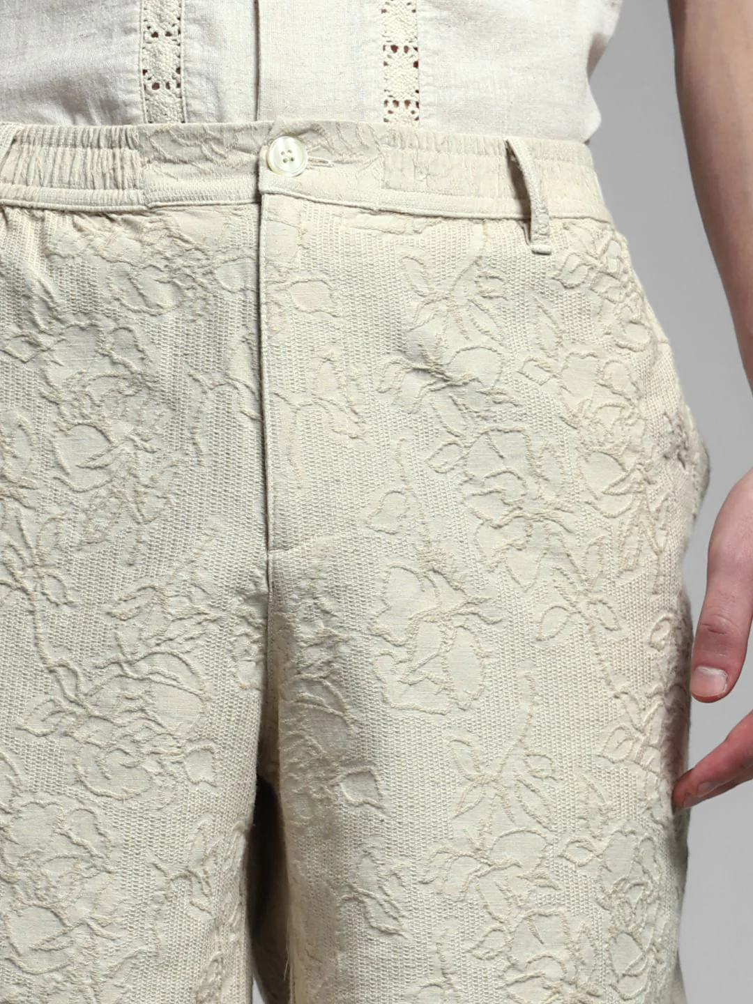 Beige Embroidered Jacquard Shorts - Image 4