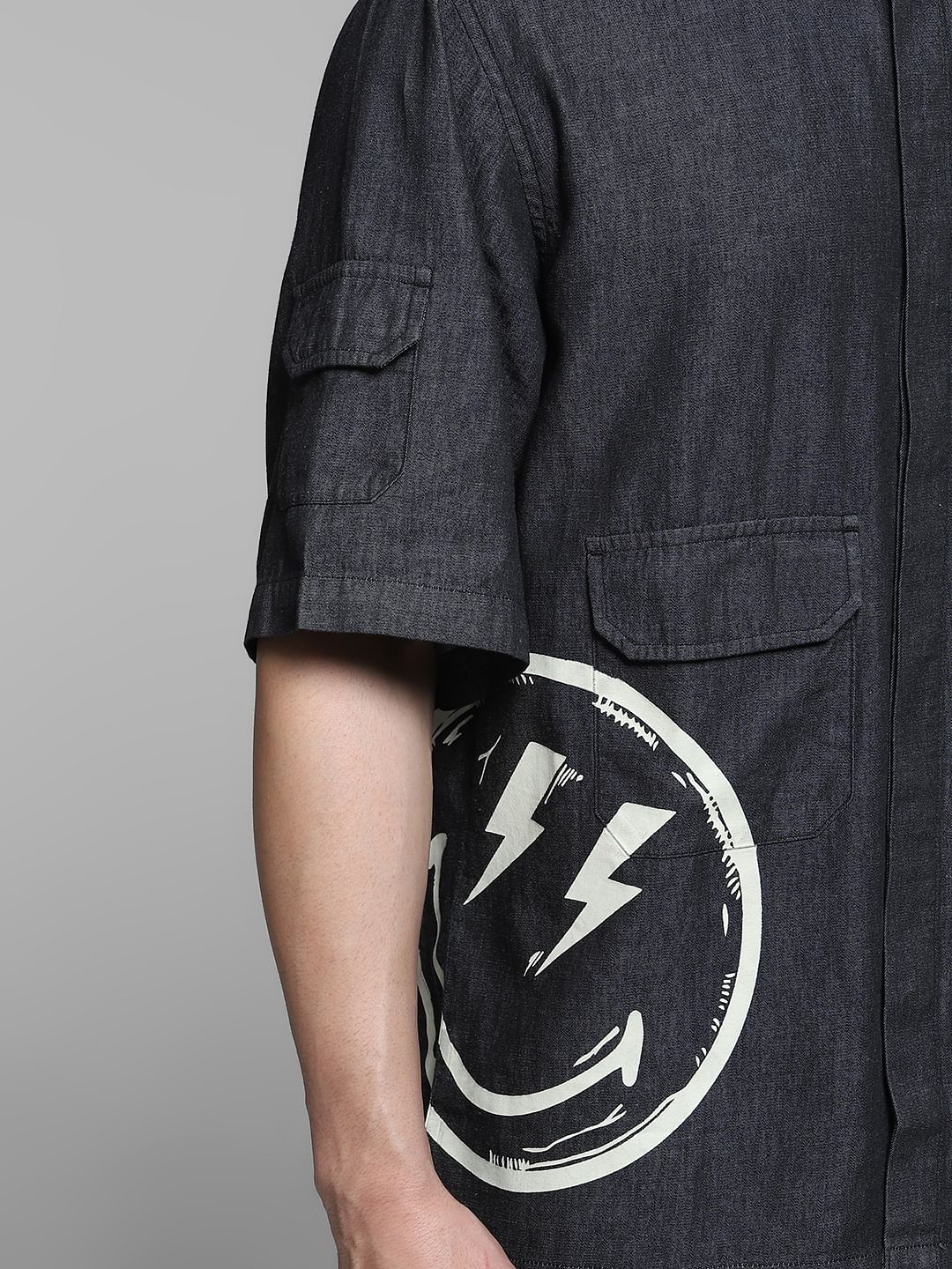 SmileyWorld   Grey Printed Oversized Shirt - Image 6