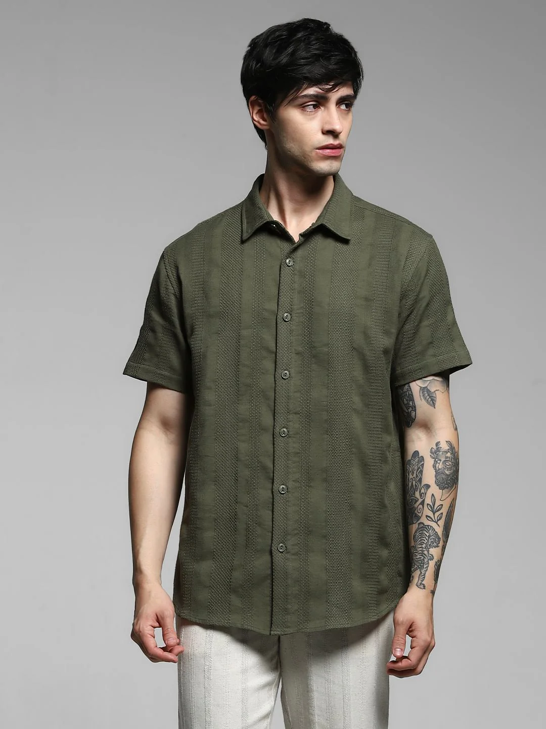 Olive Dobby Short Sleeves Shirt - Image 2