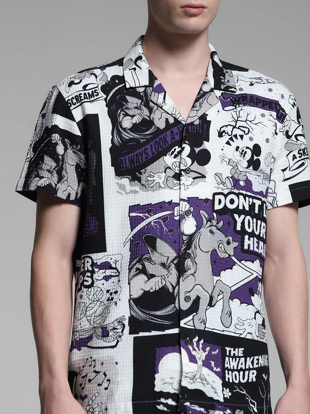 White Mickey Comic Strip Print Shirt - Image 5
