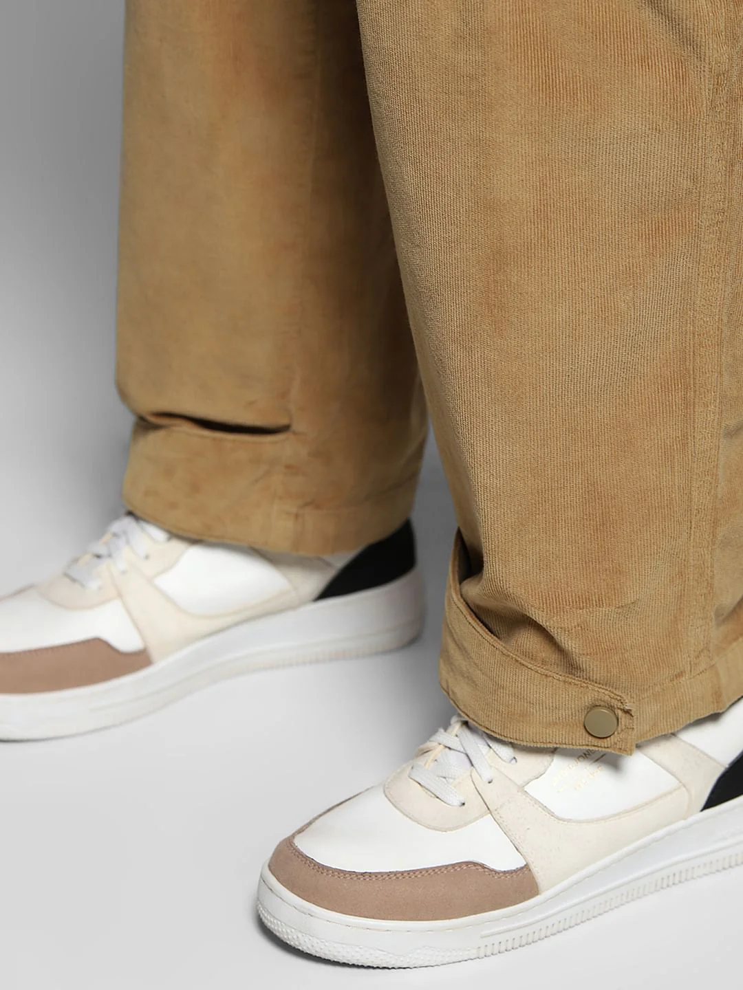 Brown Mid Rise Loose Fit Pants - Image 6