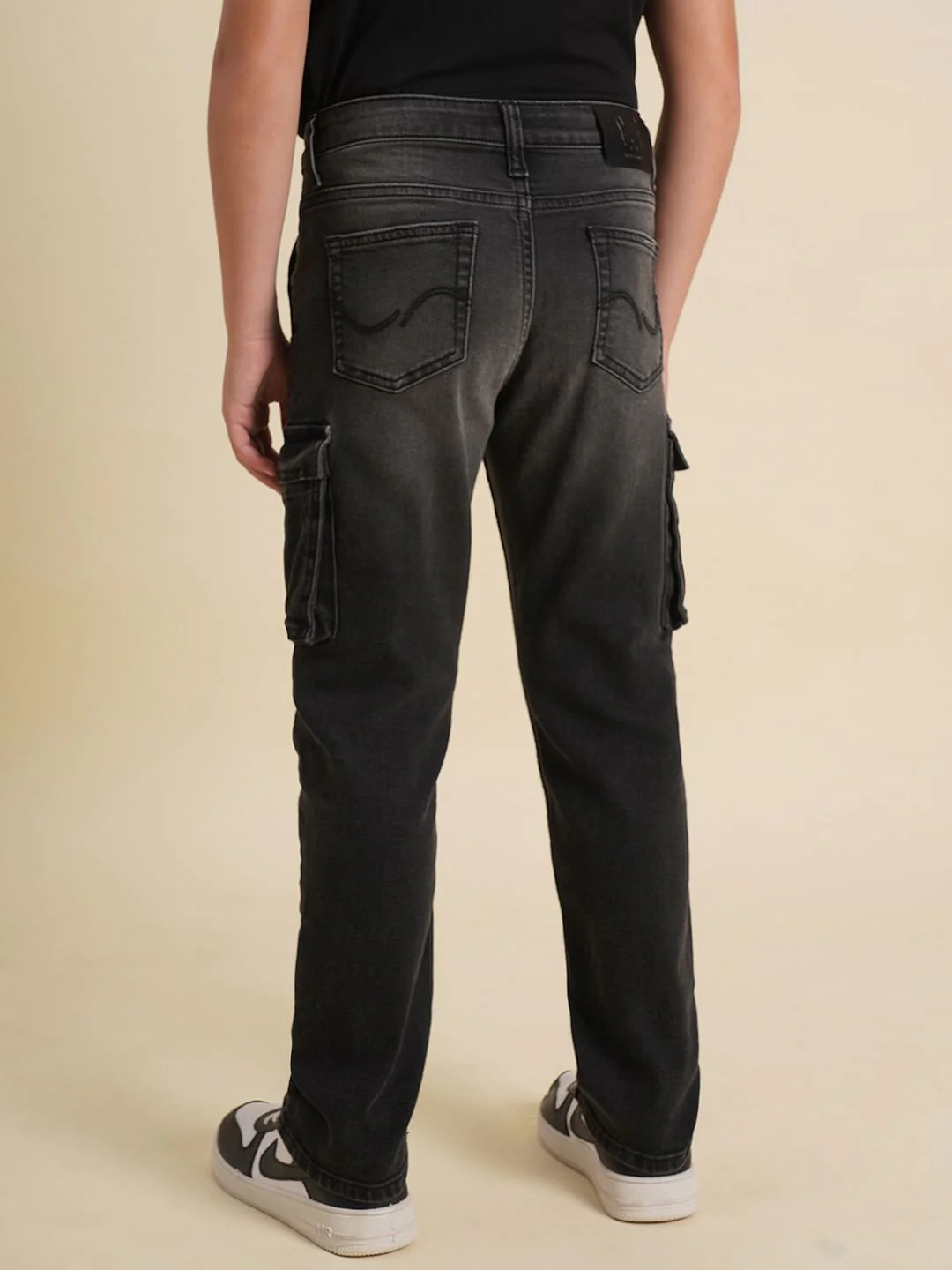 Boys Black Mid Rise Loose Fit Jeans - Image 4