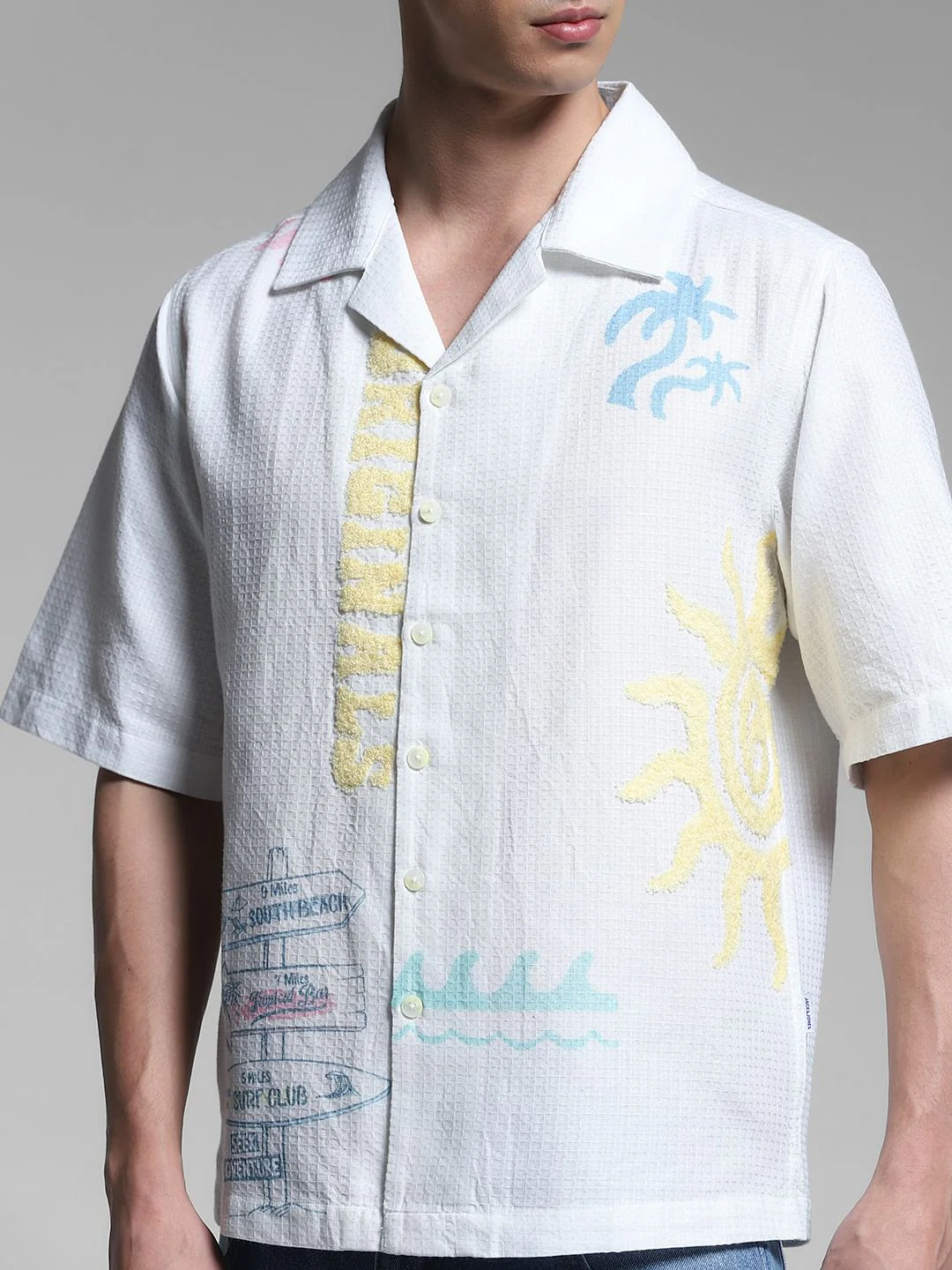 White Embroidered Oversized Shirt - Image 5