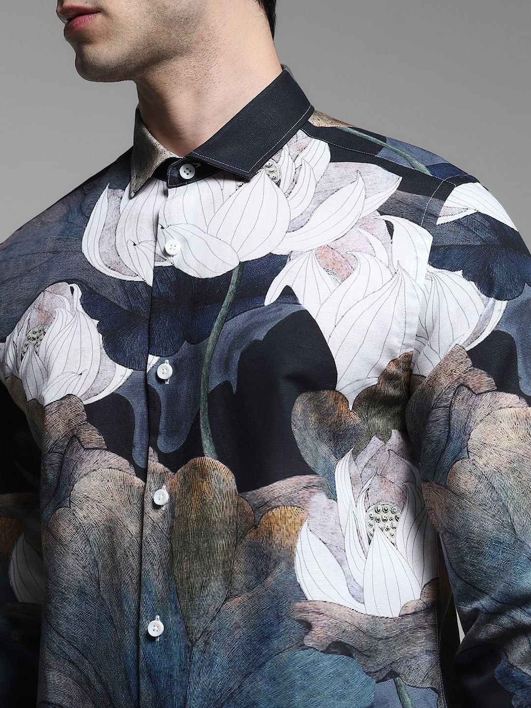 Grey Printed Linen Shirt - Image 5