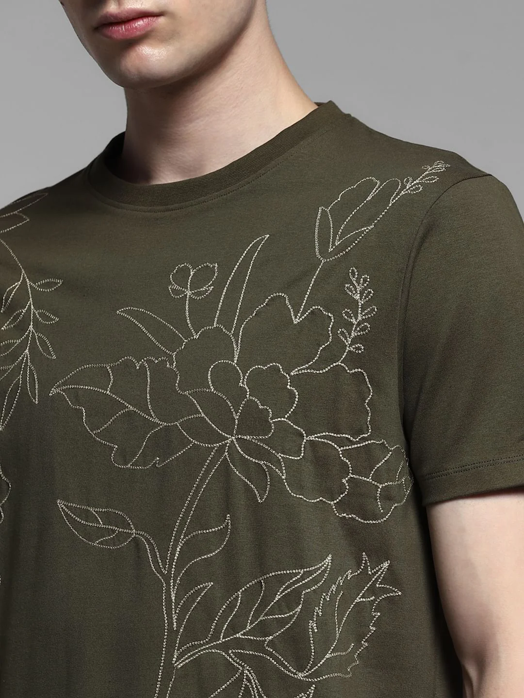 Olive Embroidered Print Cotton T-shirt - Image 5
