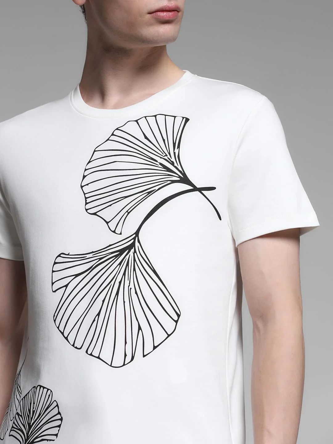 White Graphic Print Cotton T-shirt - Image 5