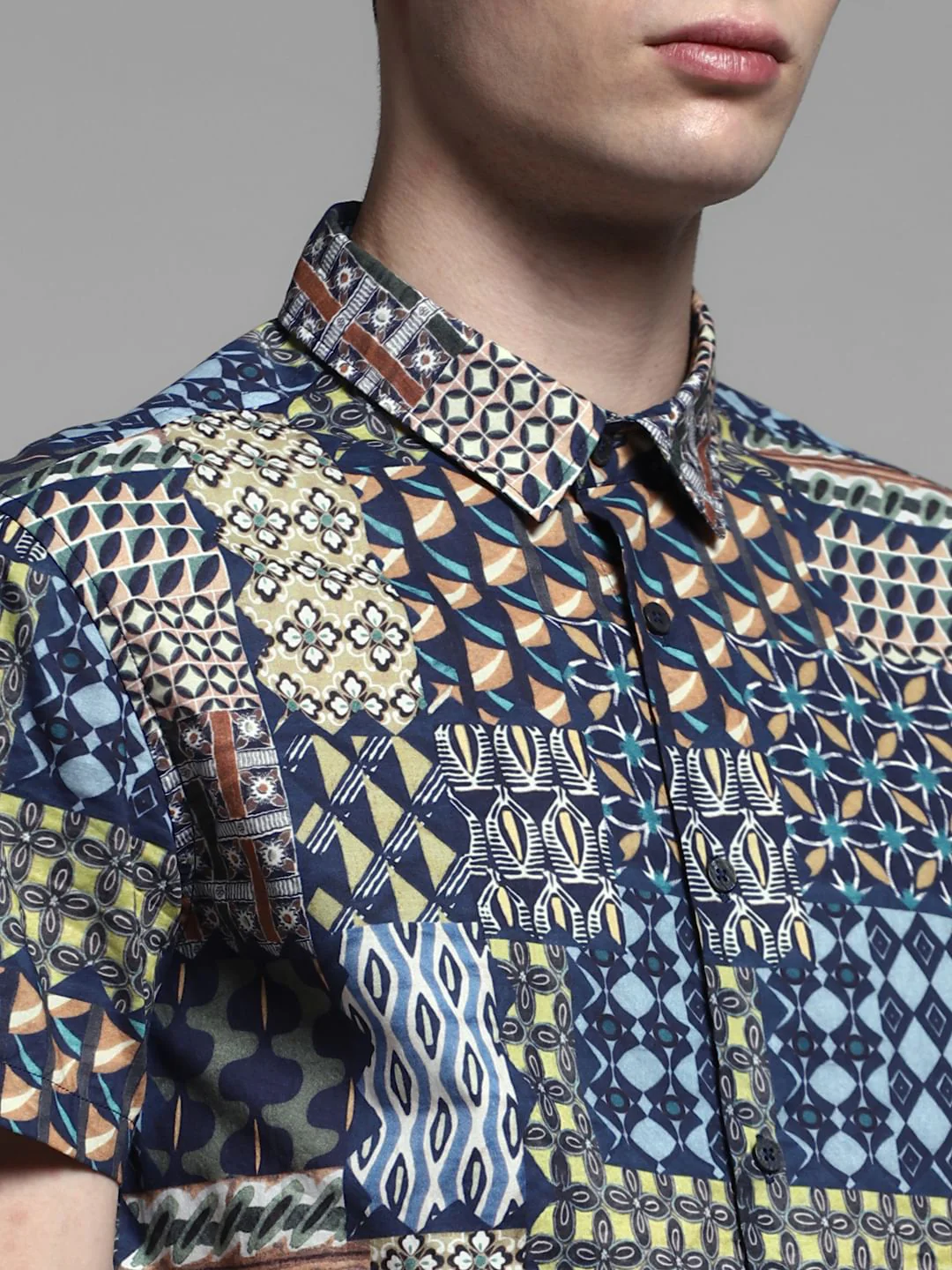 Dark Blue Abstract Print Shirt - Image 5