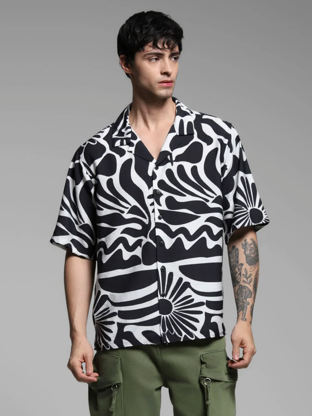 Black Abstract Print Oversized Shirt - Image 2