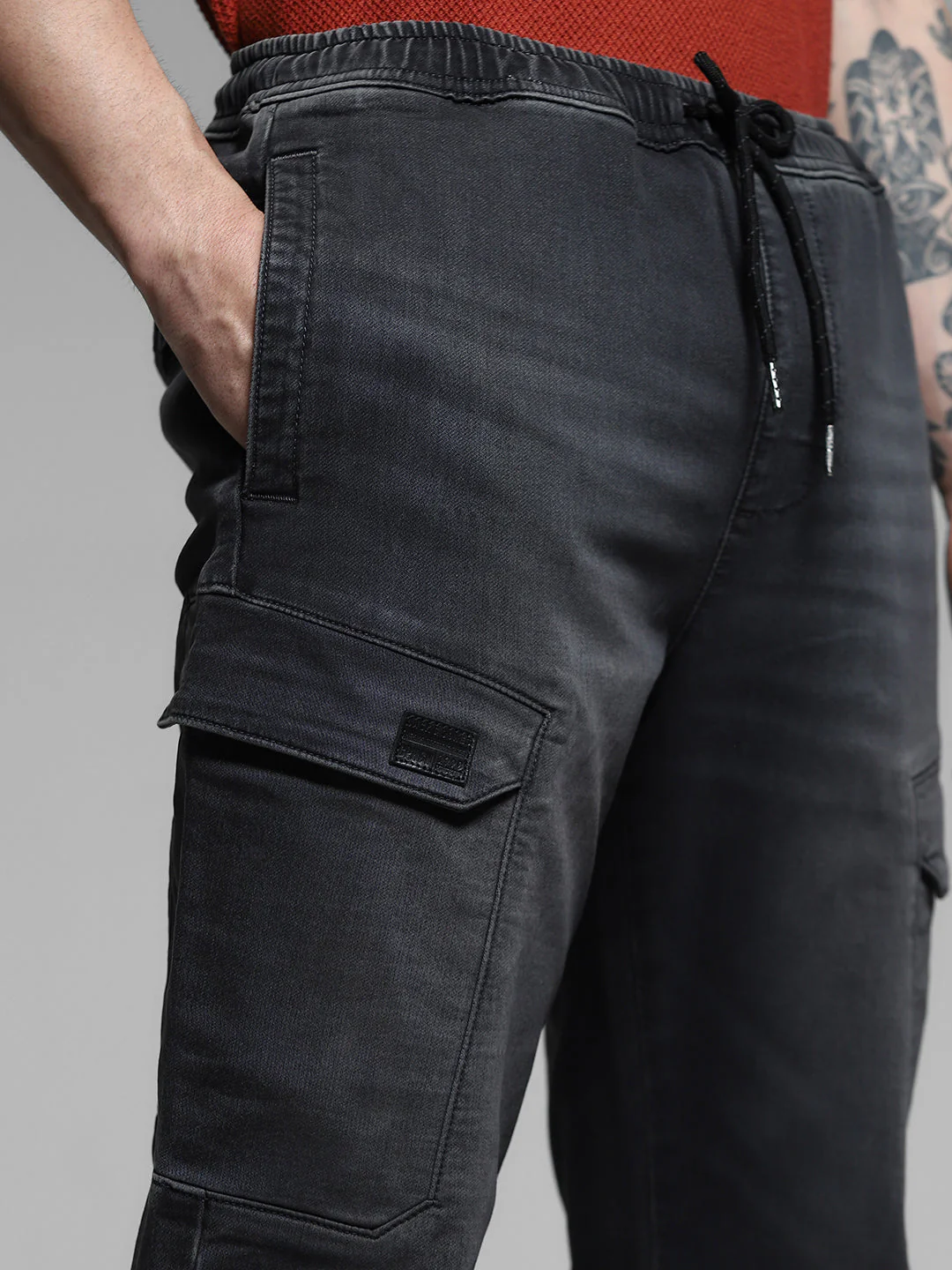 Black High Rise Cargo Jeans - Image 4