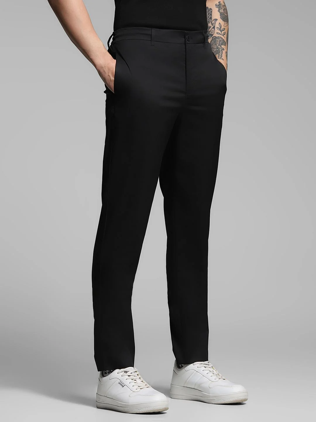 Black Mid Rise Slim Fit Pants - Image 2