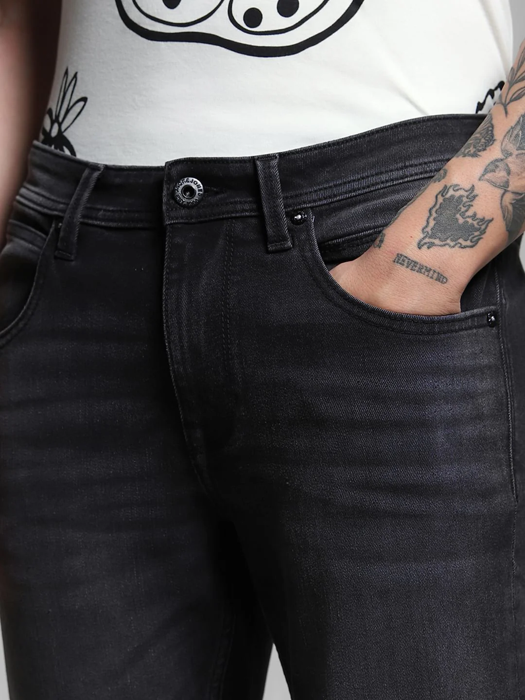 Black Brak Cropped Slim Fit Jeans - Image 4