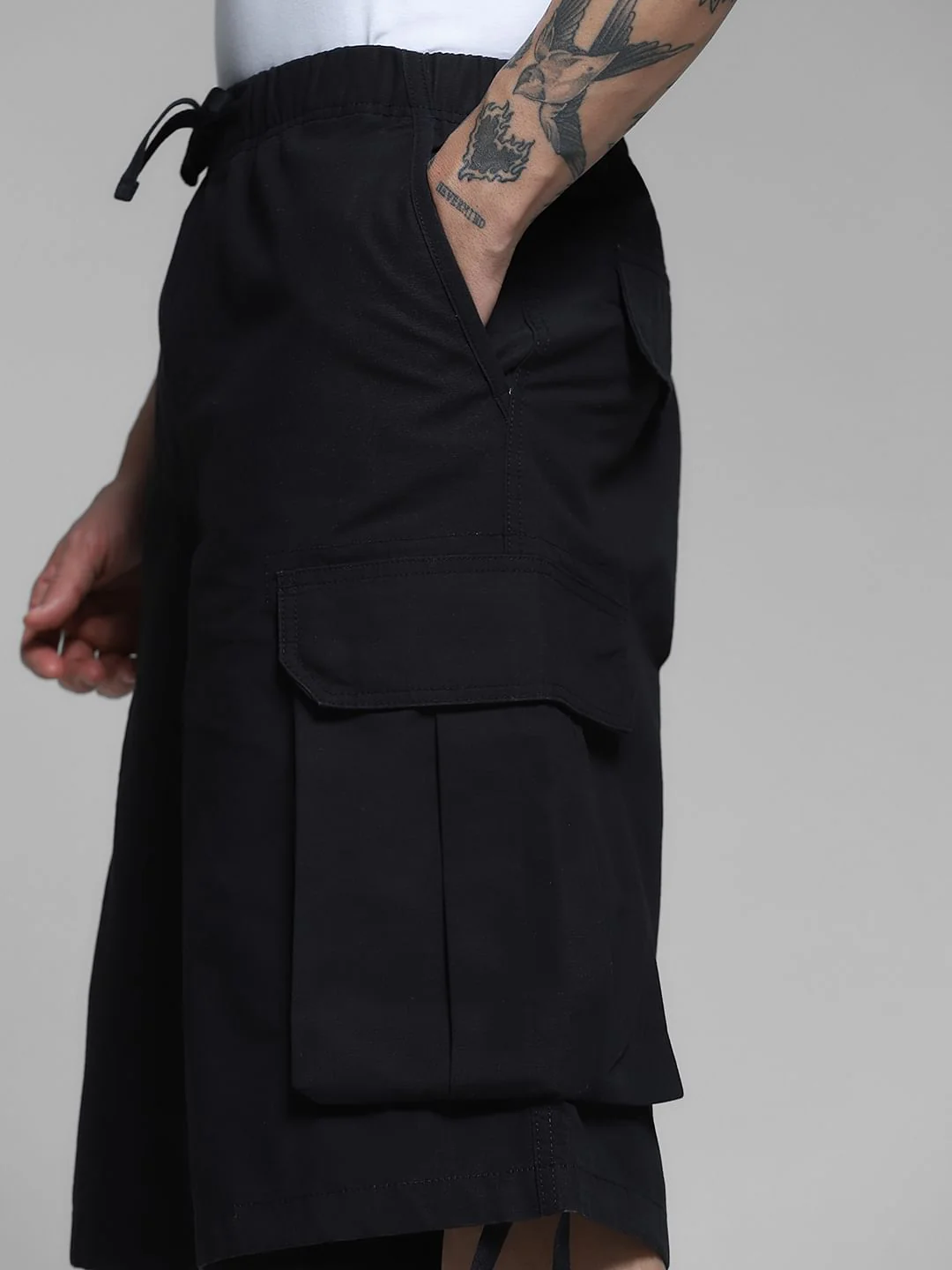 Black Mid Rise Cargo Jogger Shorts - Image 4