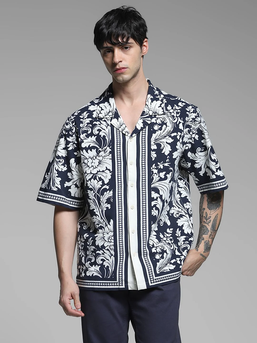 Black Floral Resort Collar Oversized Shirt - Image 2