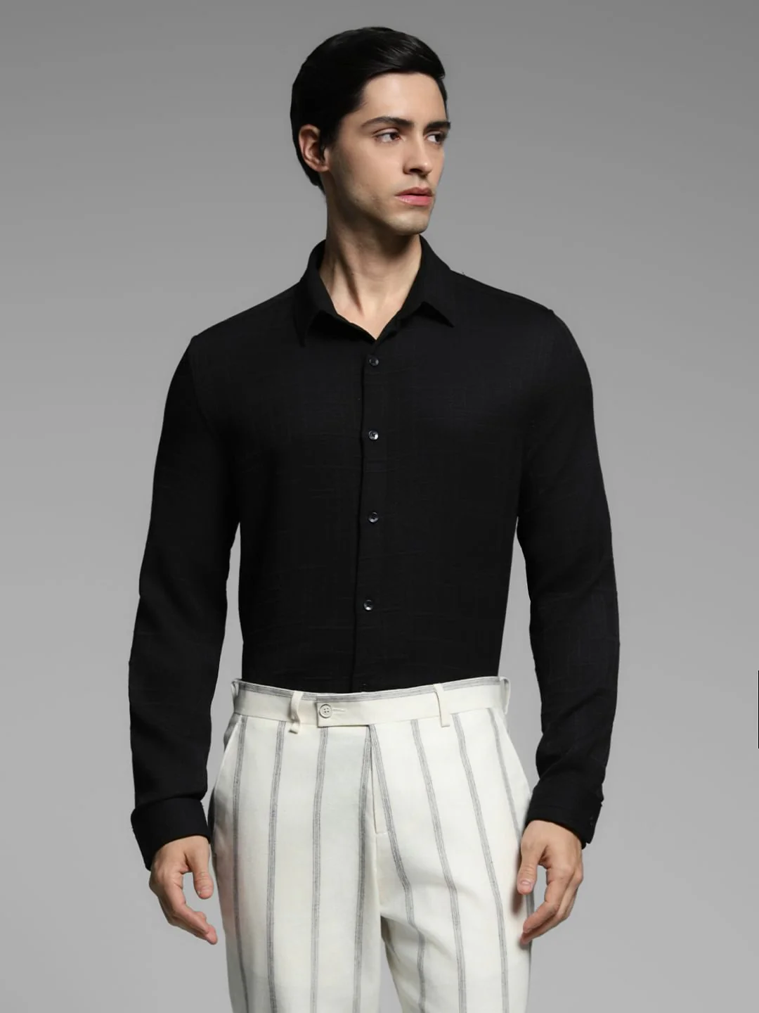 Black Full Sleeves Knitted Shirt - Image 2