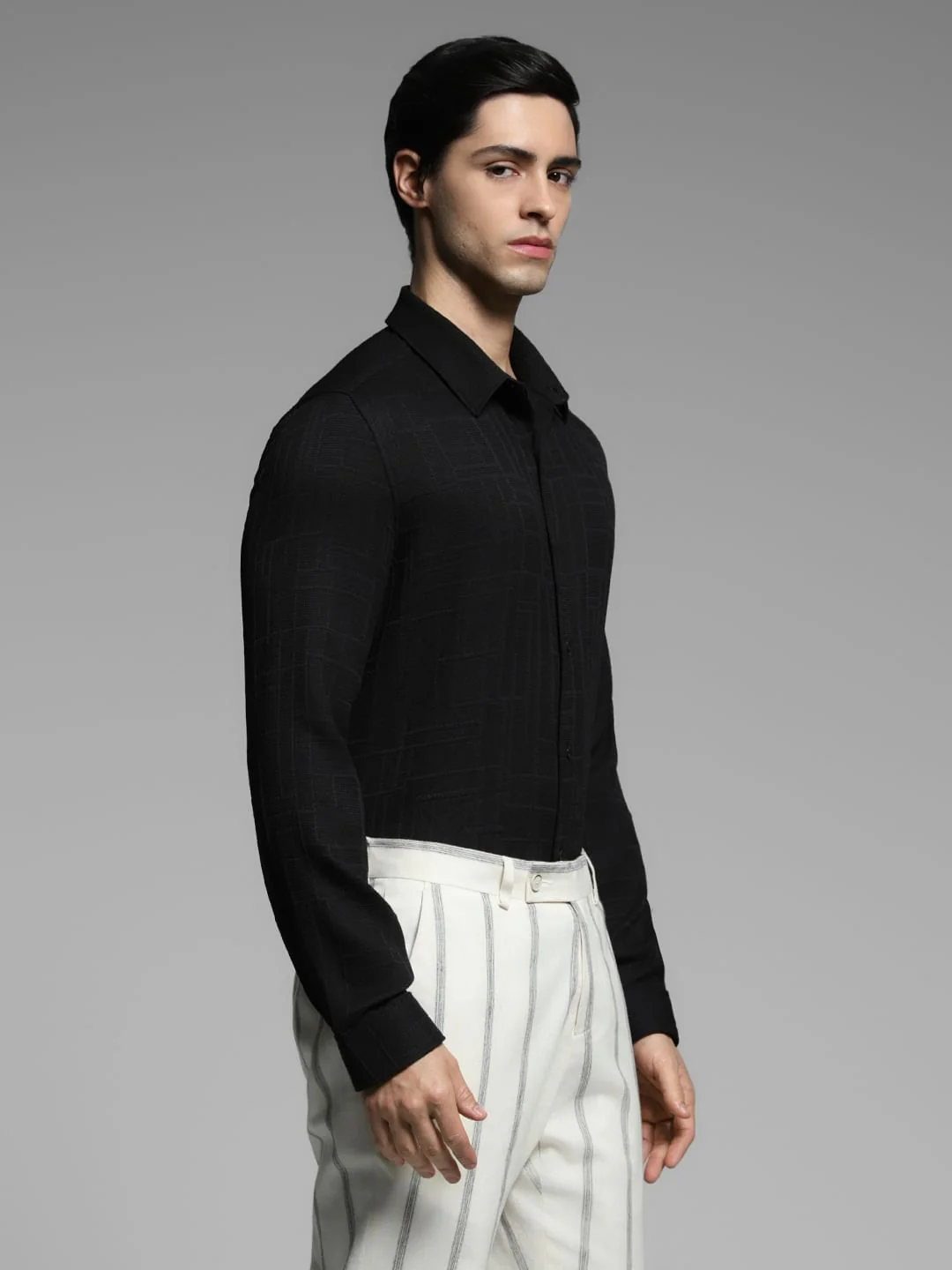 Black Full Sleeves Knitted Shirt - Image 3