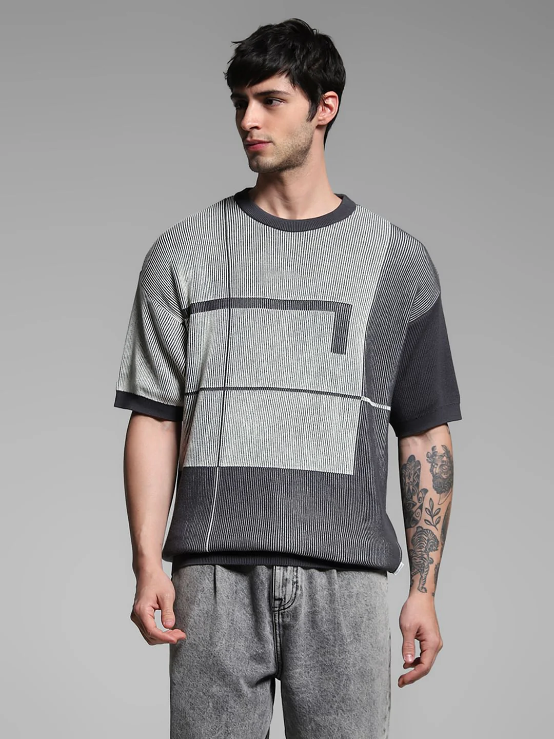 Grey Knitted Geometric Print T-Shirt - Image 2