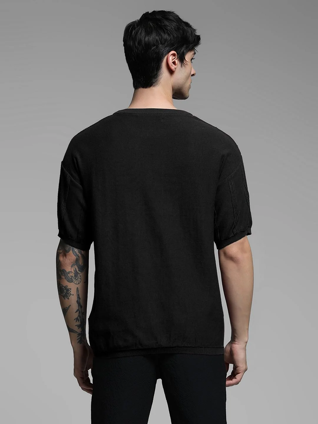 Black Knitted Crew Neck T-shirt - Image 4