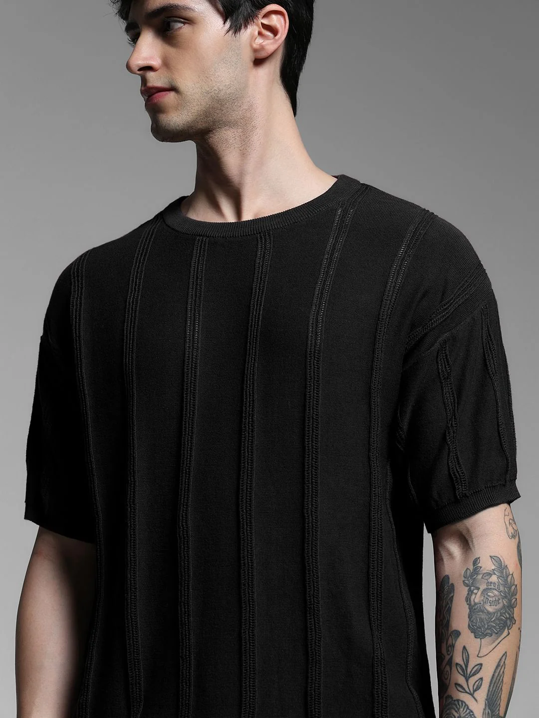 Black Knitted Crew Neck T-shirt - Image 5