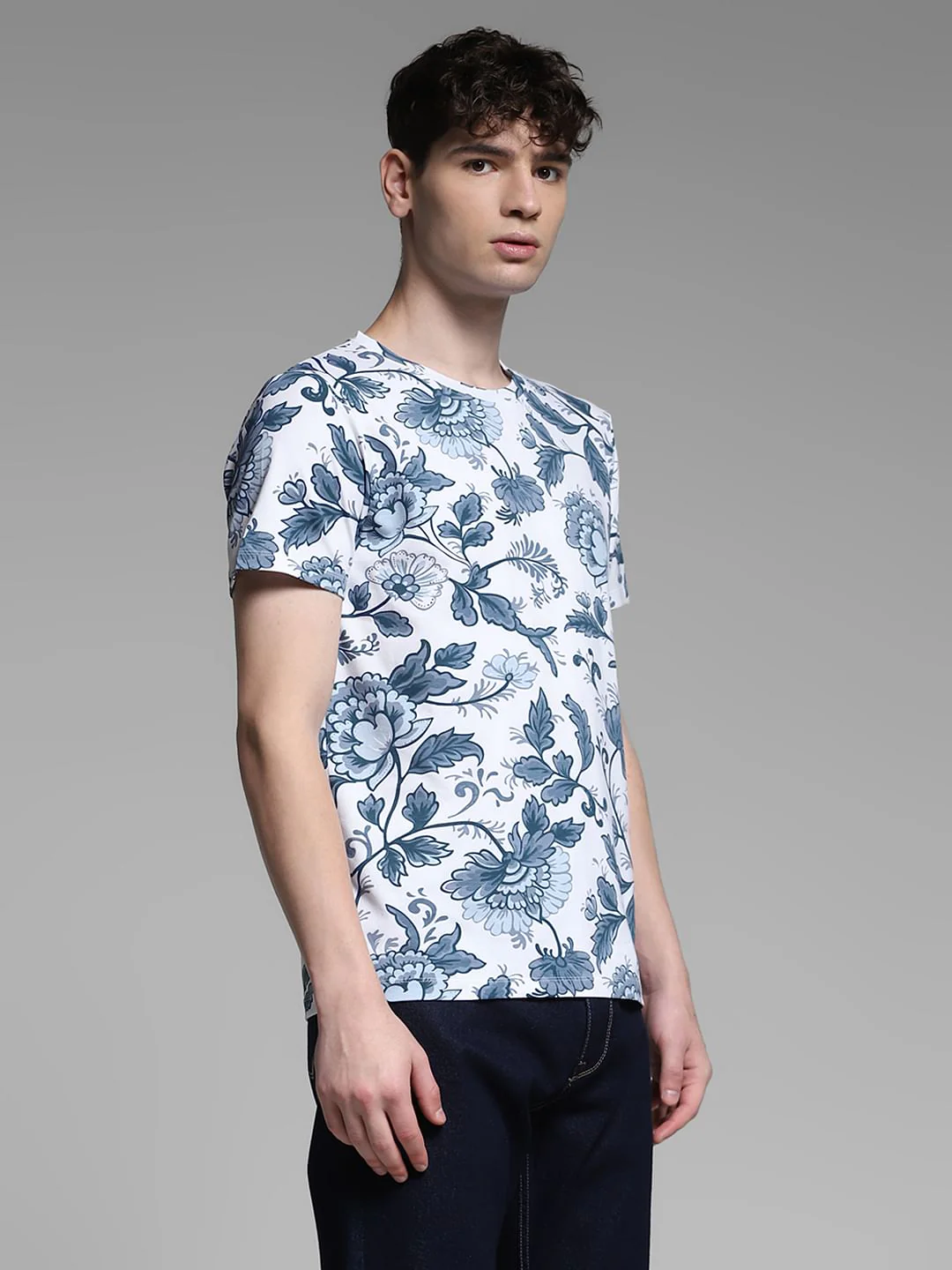White Printed Crew Neck T-shirt - Image 3