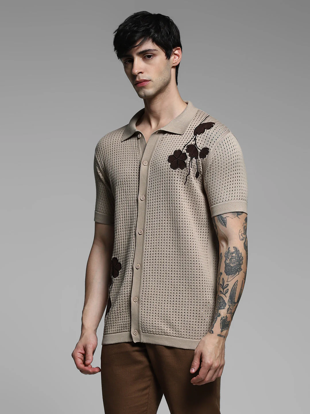 Brown Applique Front Open Polo - Image 3