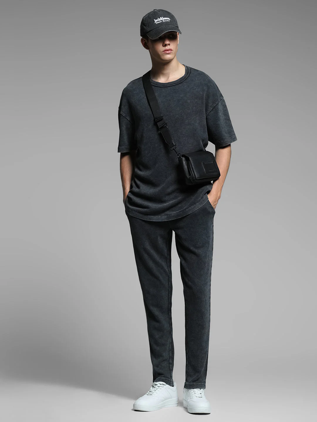 Black Cotton Oversized T-shirt - Image 6