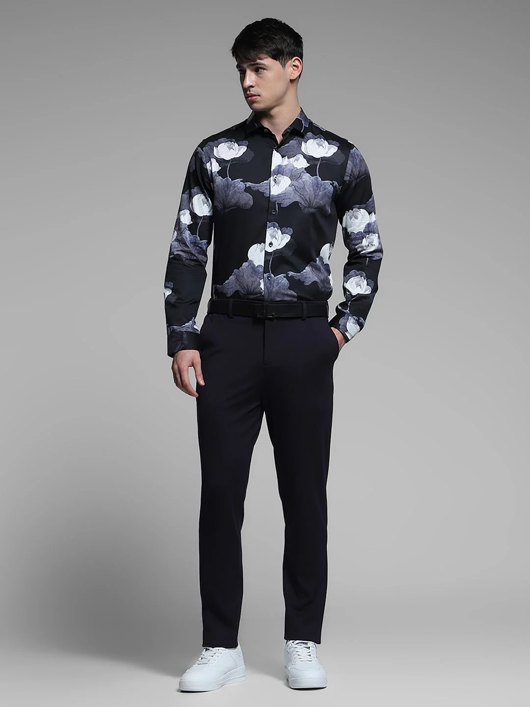 Navy Blue Mid Rise Slim Fit Pants - Image 5