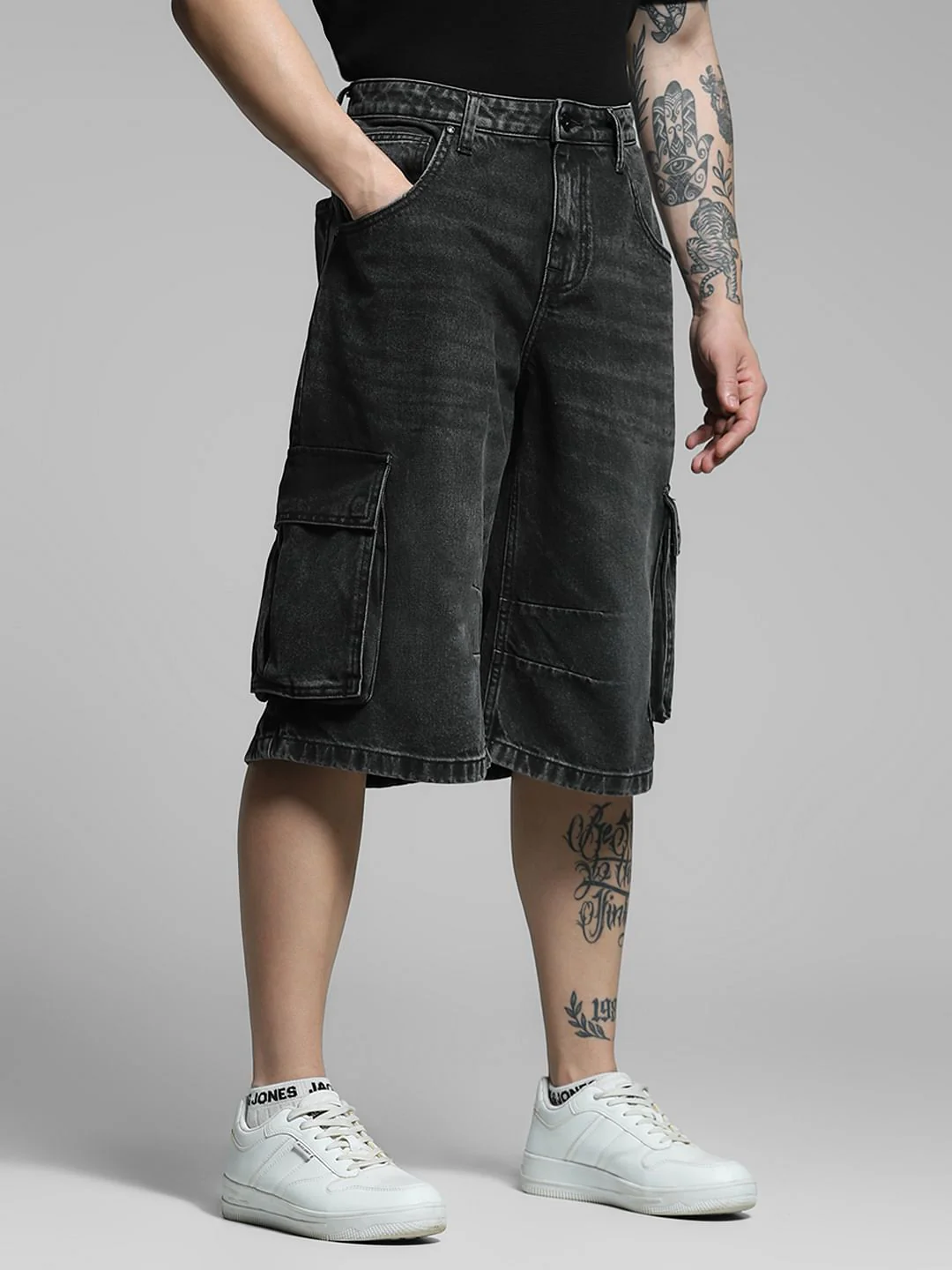Black Korean Cargo Denim Shorts - Image 2