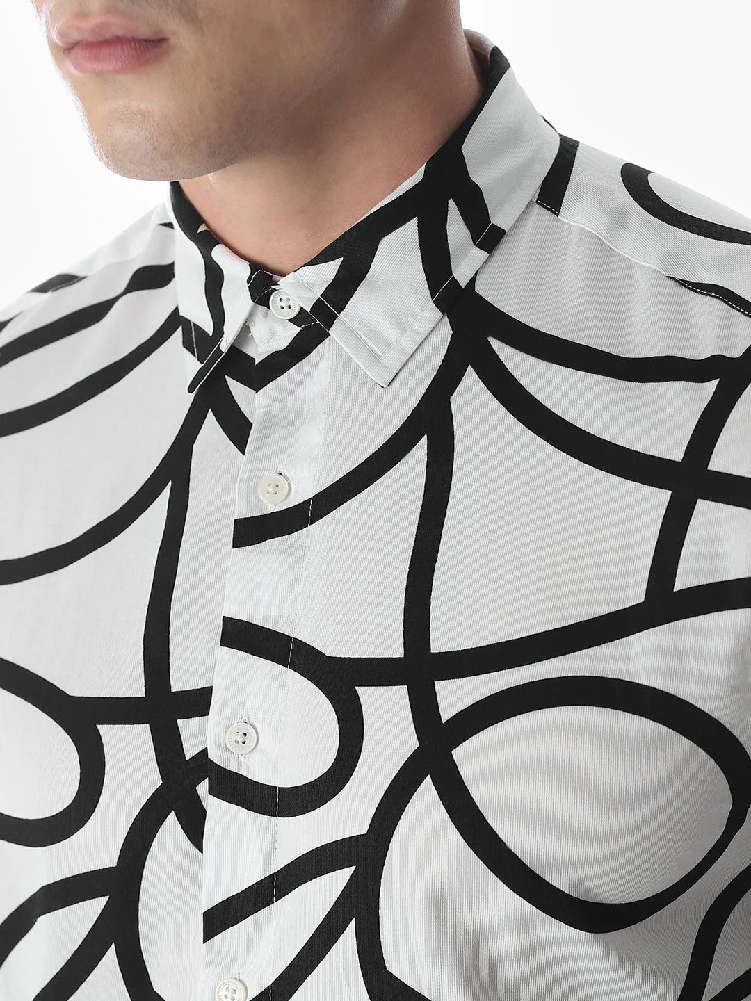 Regular Fit White Printed Shirt - Image 5