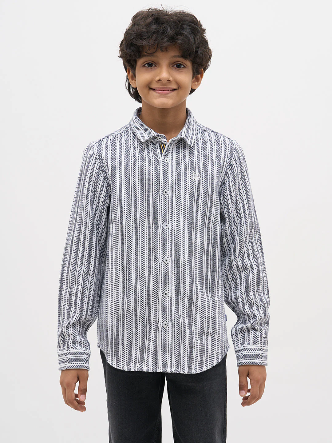 White Jacquard Striped Shirt - Image 8