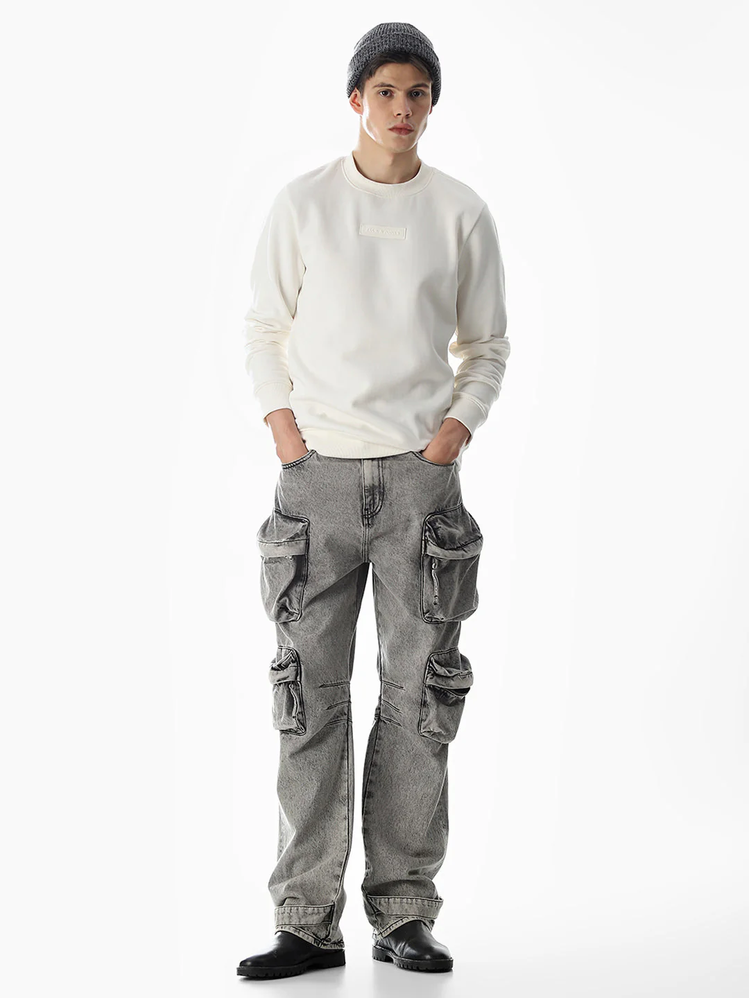 White Regular Fit Sweatshirt - Image 6