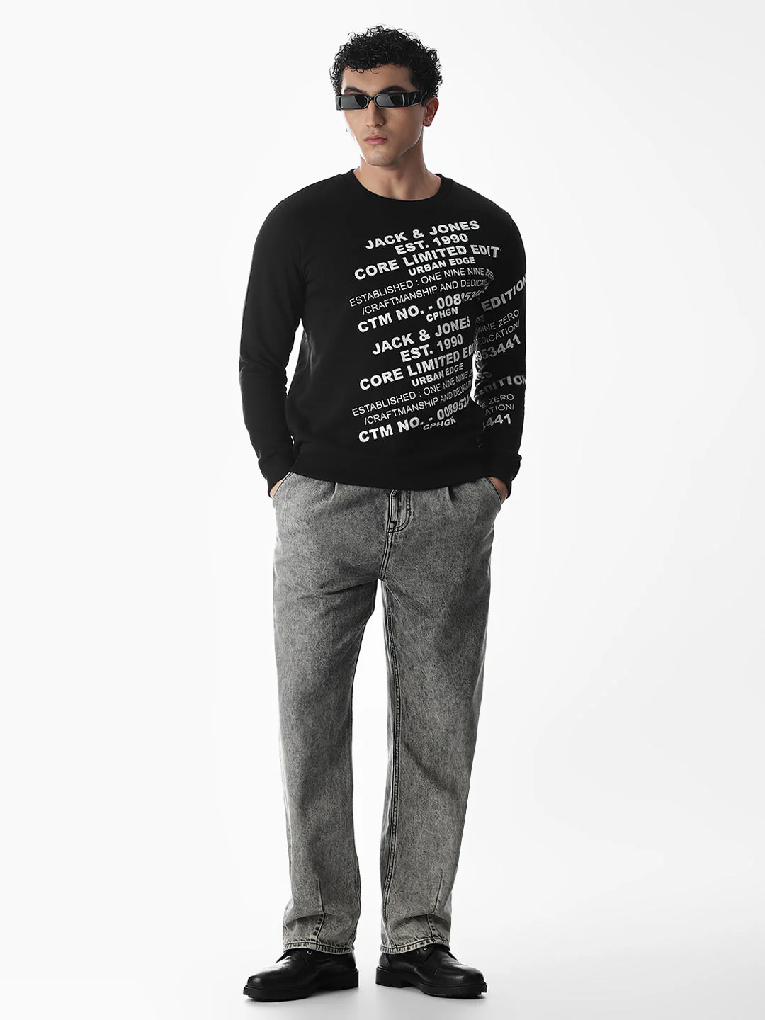 Non-Hooded Printed Sweatshirt - Black - Image 6