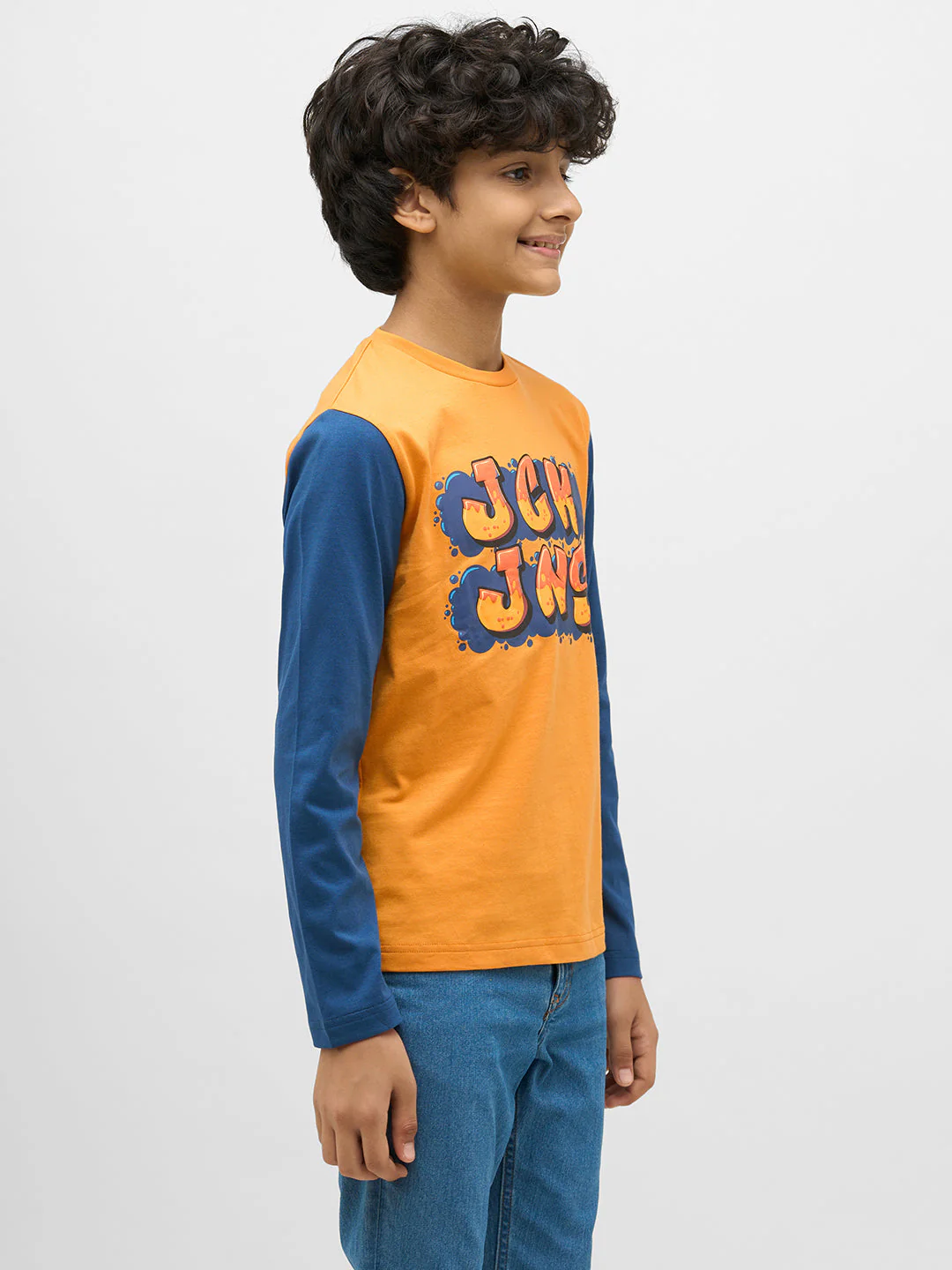 Boys Colourblocked Full Sleeves T-shirt - Image 4