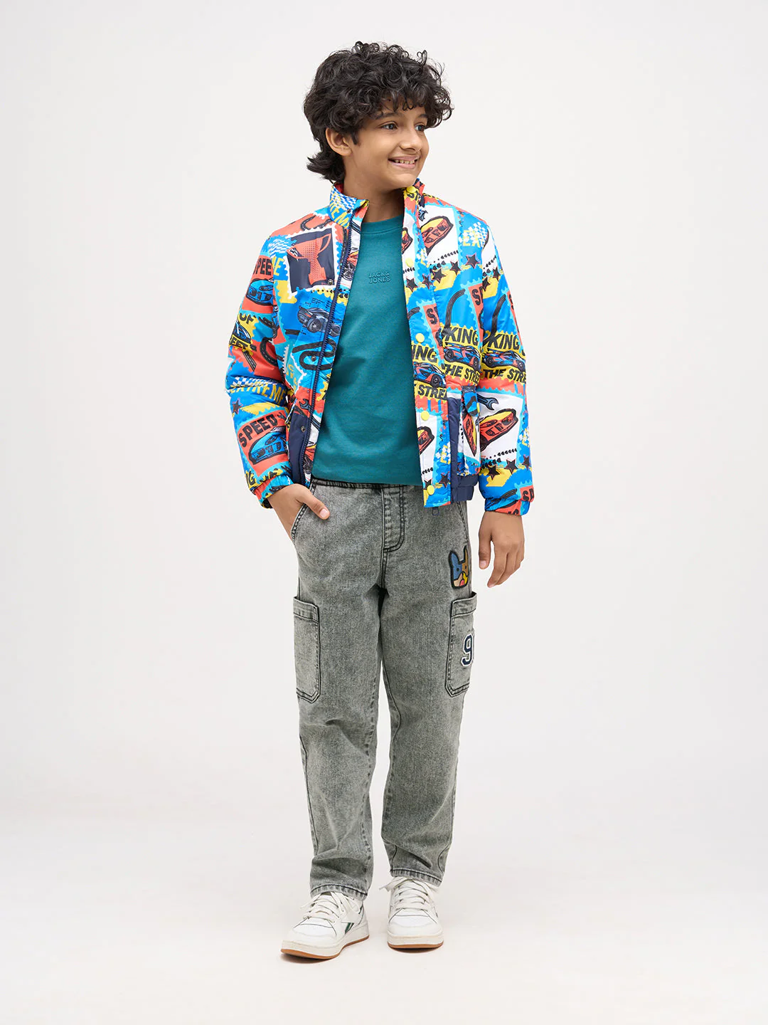 Boys Loose Fit Washed Jeans