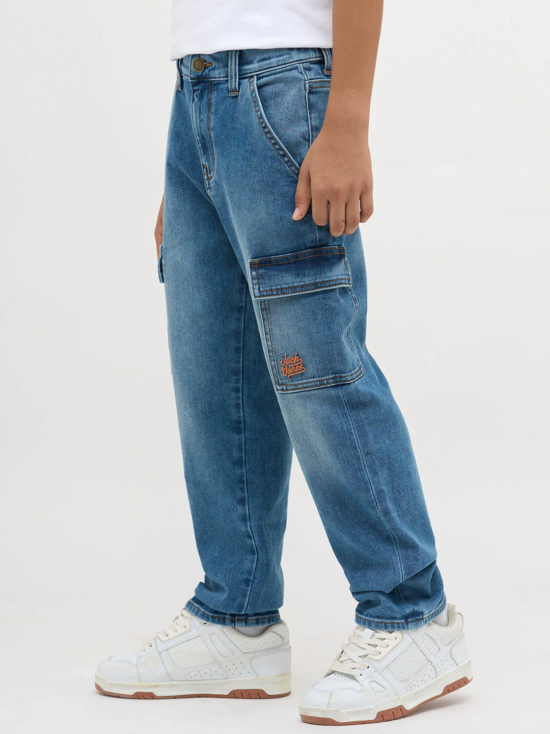 Light Blue Washed Loose Fit Jeans - Image 3