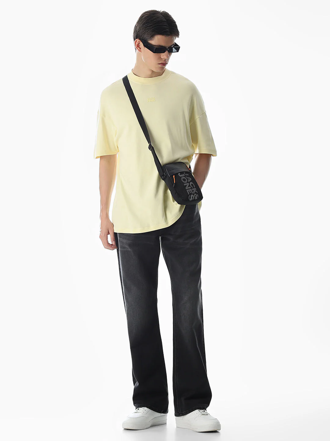 Black Mildly Washed Cliff Bootcut Jeans - Image 6