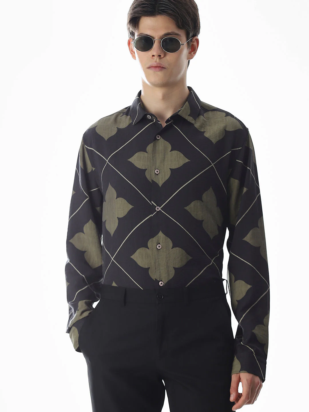 Slim Fit Printed Short Sleeves Shirt