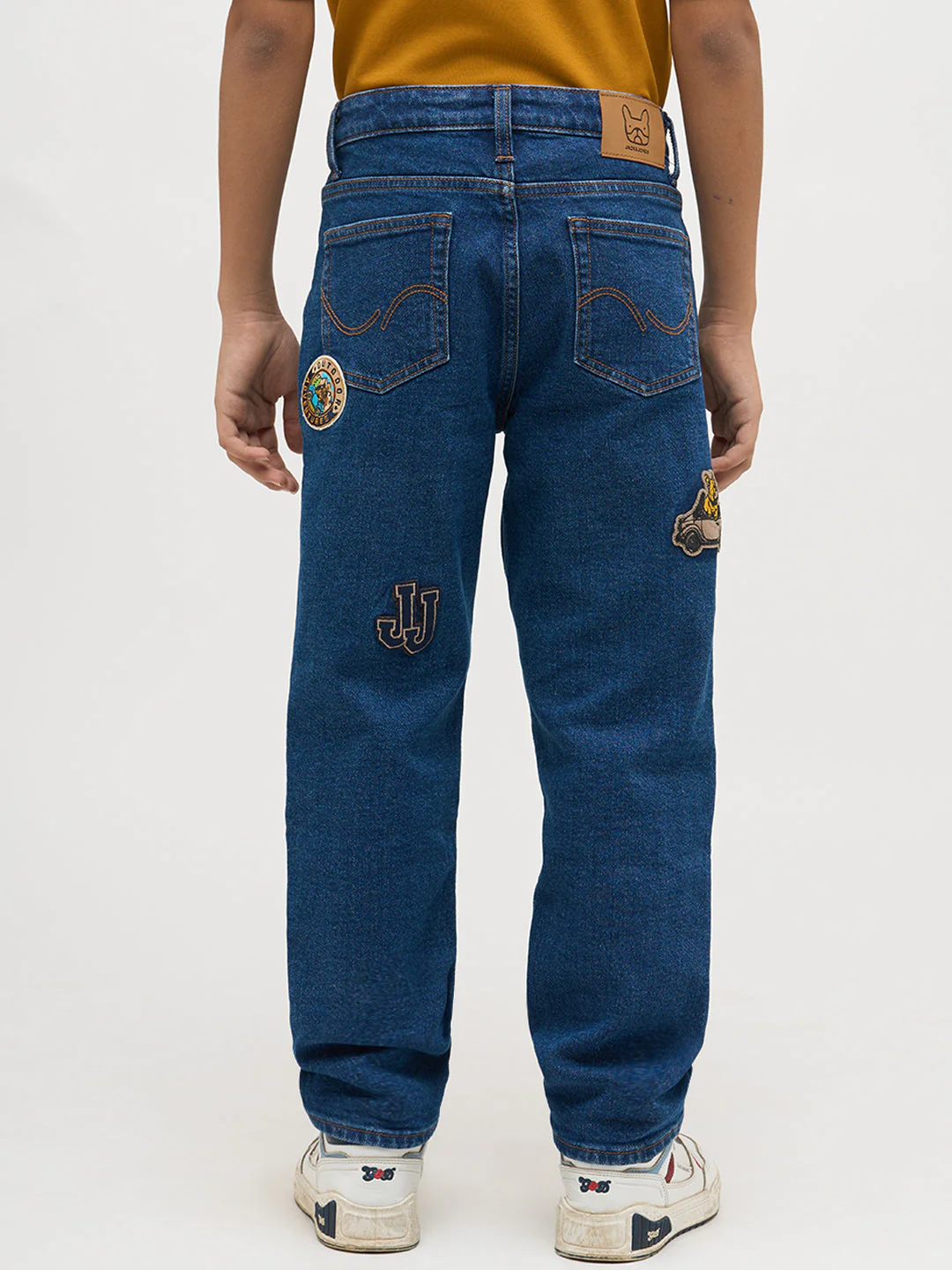 Boys Applique Print Loose Fit Jeans - Image 9