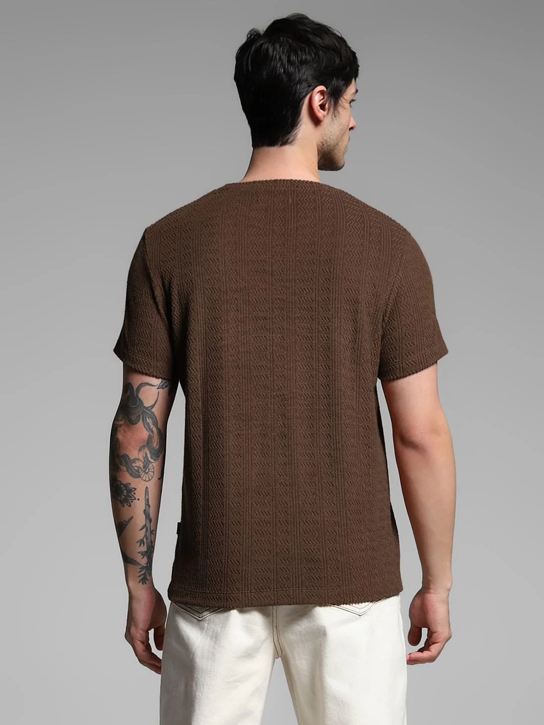 Brown Jacquard Crew NECK t-shirt - Image 4