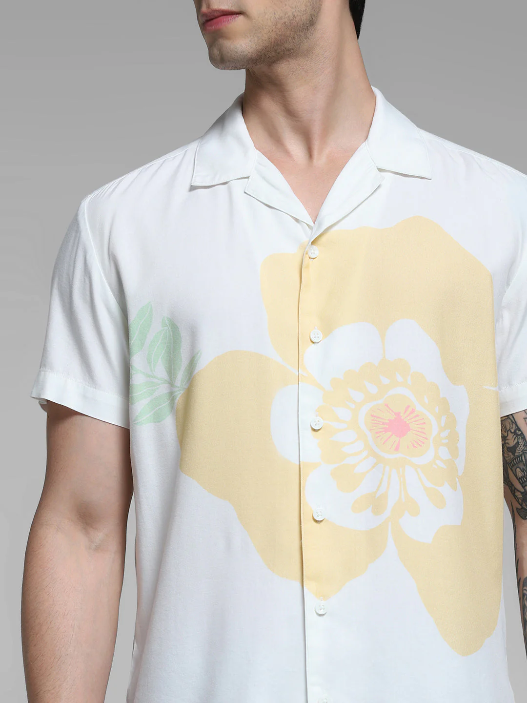 White Printed Comfort Fit Shirt - Image 5