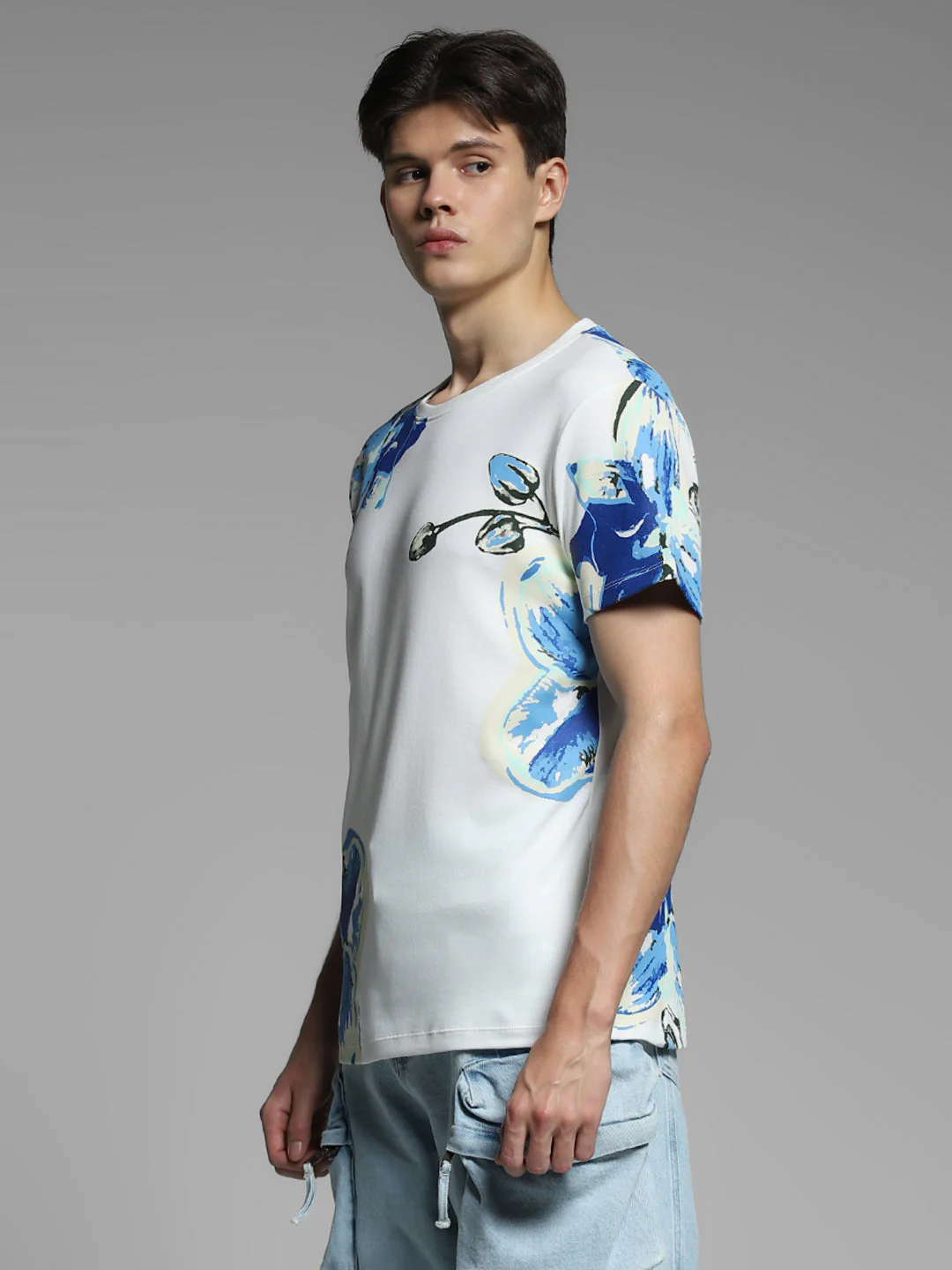 White Floral Cotton T-shirt - Image 3