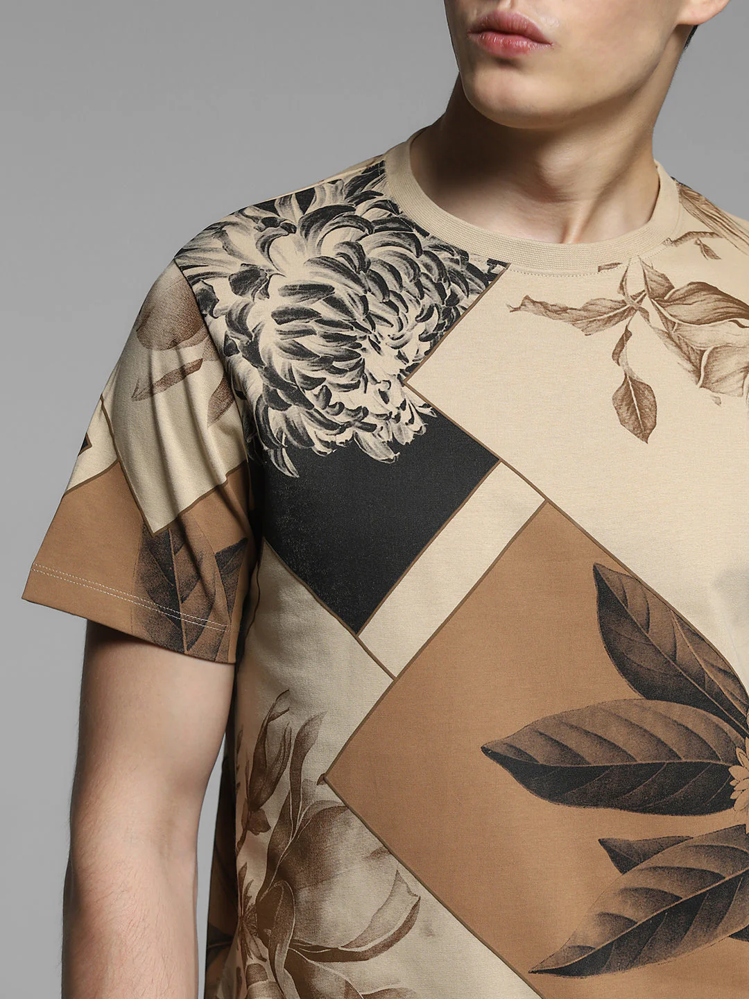 Printed Cotton T-shirt - Light Brown - Image 5