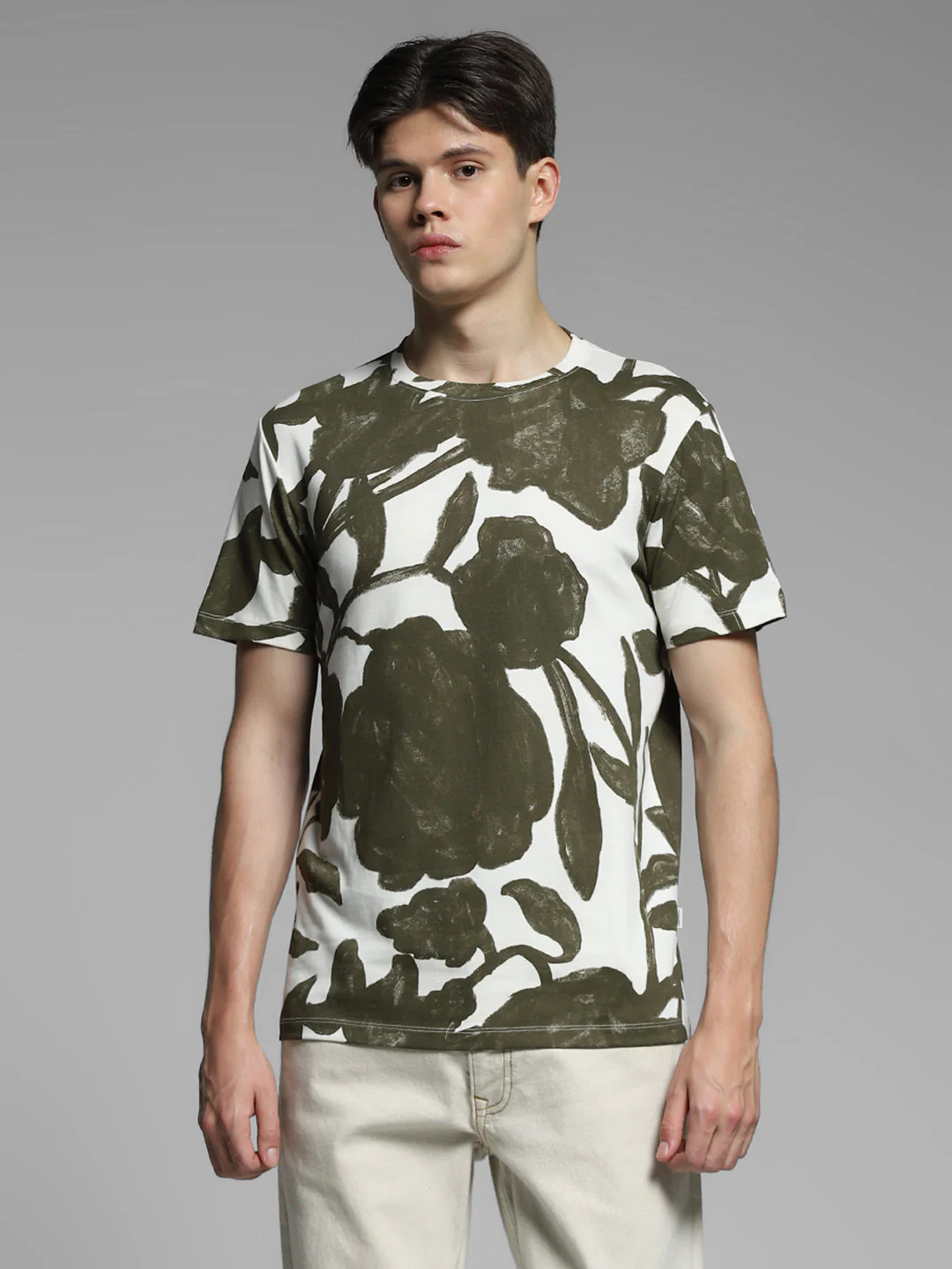 White & Green Printed Cotton T-shirt - Image 2