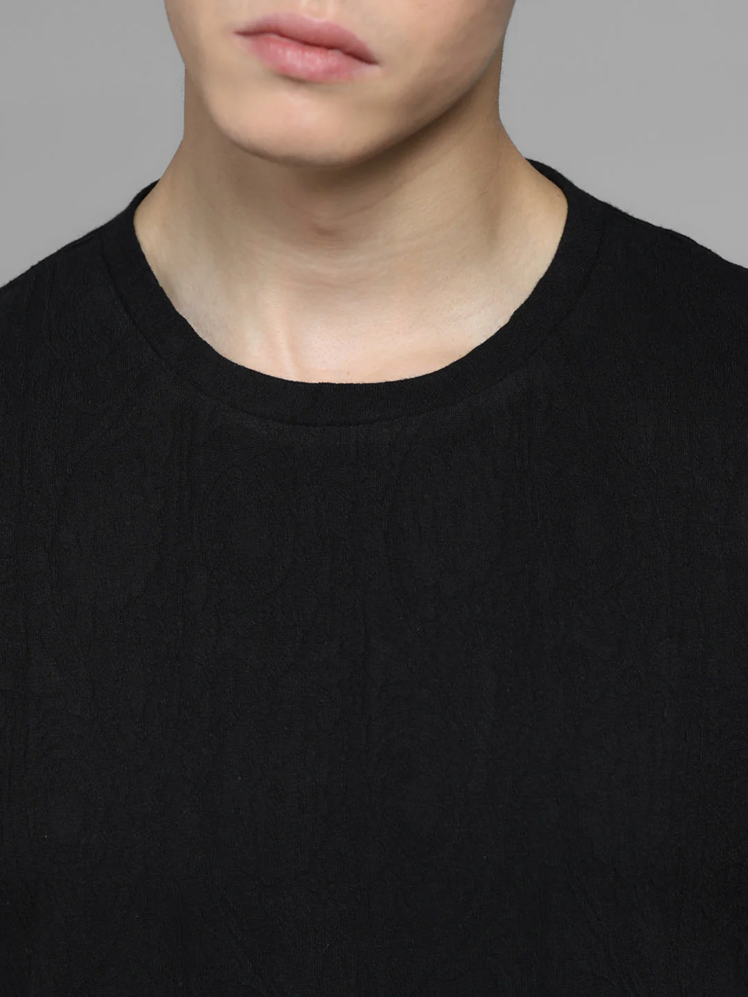 Black Cotton Crew Neck T-shirt - Image 5