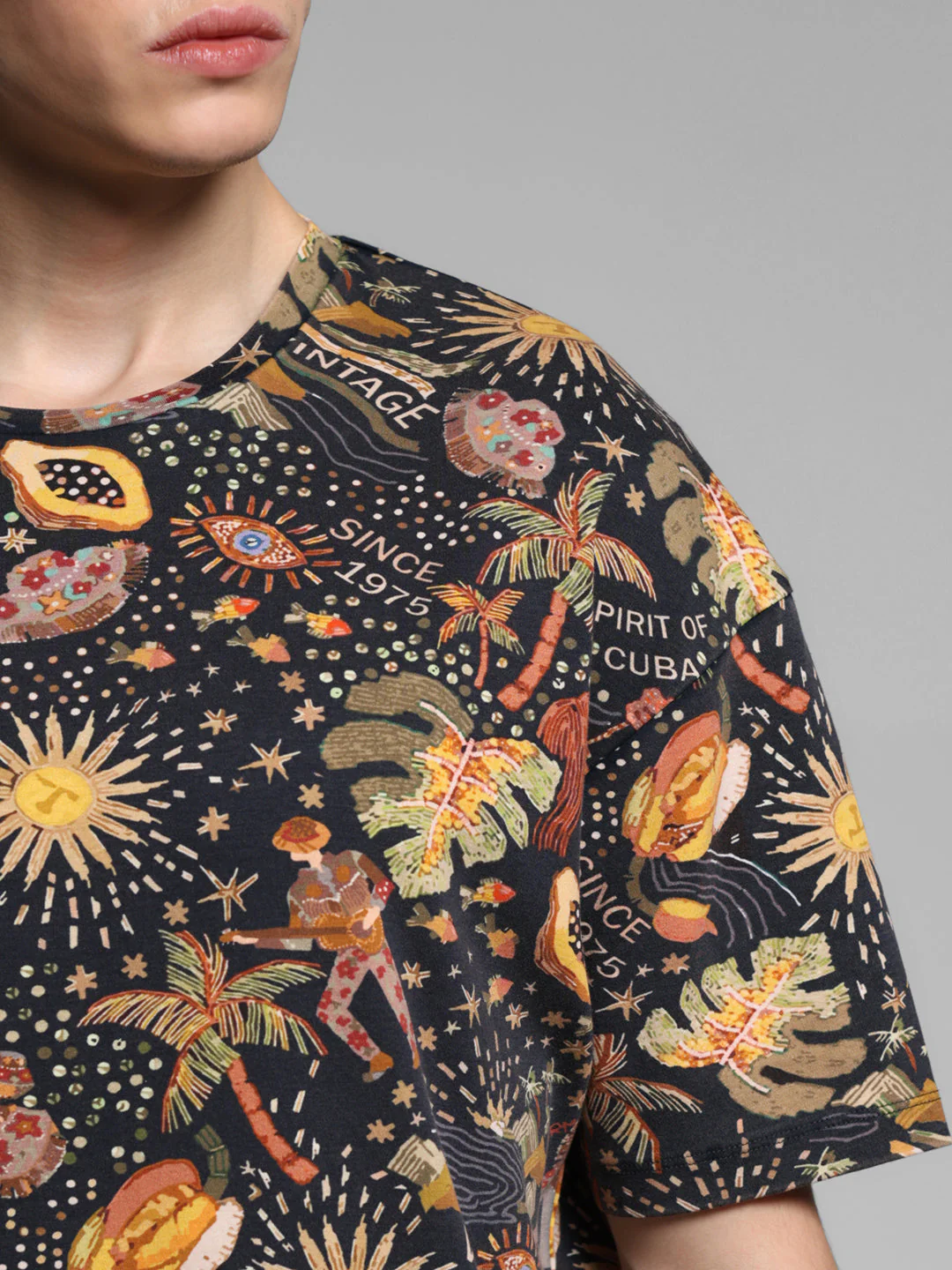 Multi-Colour Printed T-shirt - Image 5