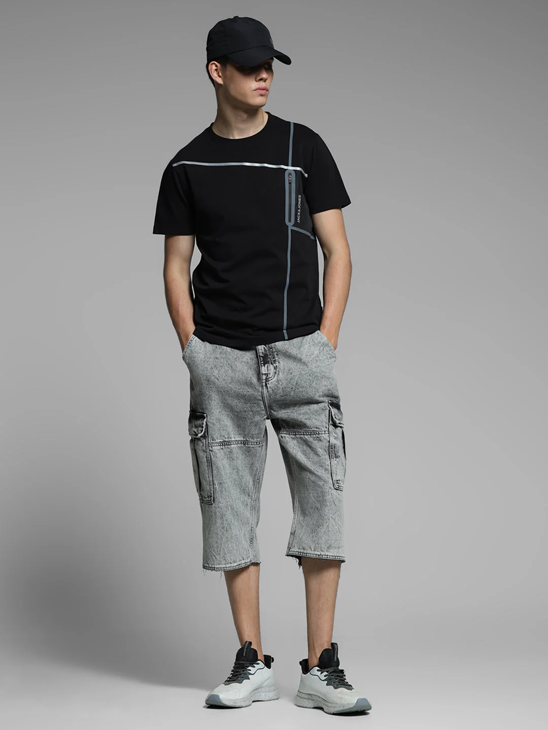 Black Zip Detail Cotton T-shirt - Image 6