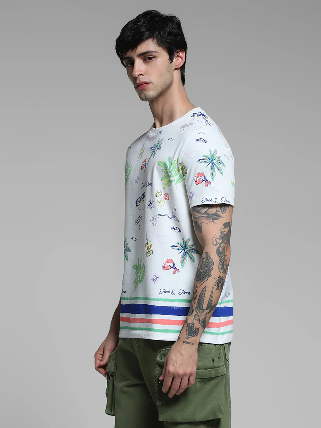 White Printed Crew Neck T-shirt - Image 3