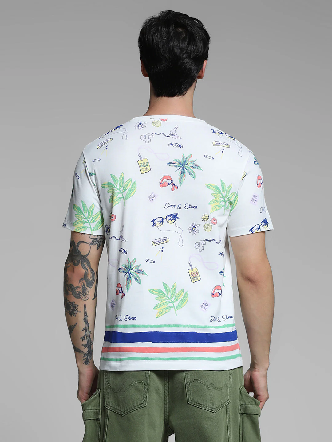 White Printed Crew Neck T-shirt - Image 9
