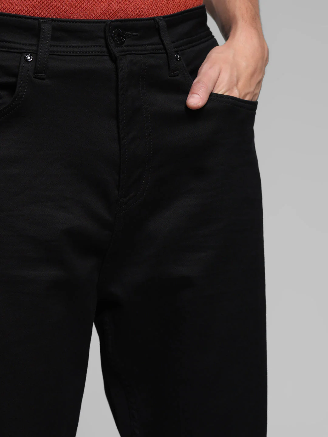 High Rise Dario Loose Fit Jeans - Image 4